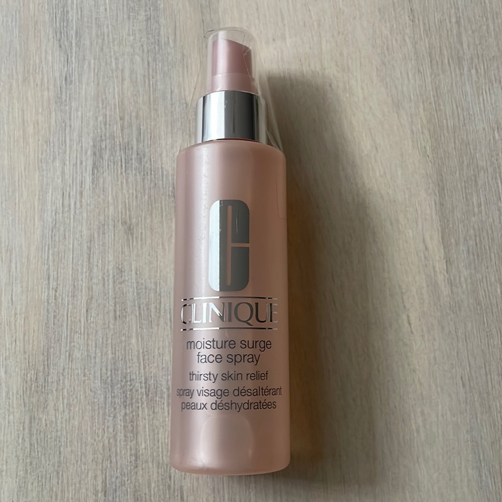 Clinique Moisture Surge Face Spray